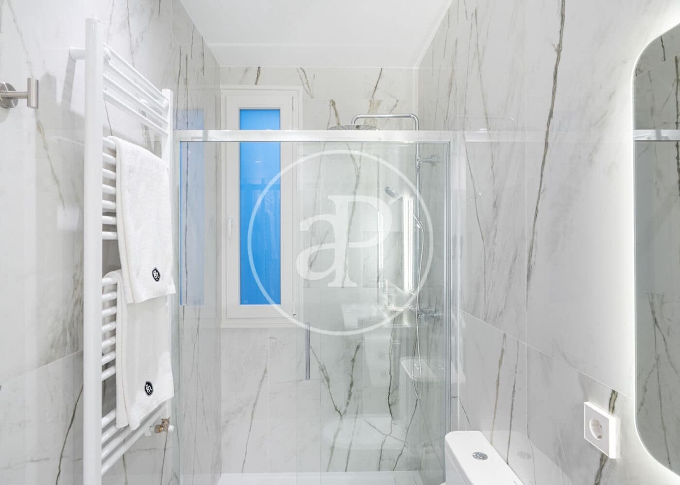 2 slaapkamer Appartement te huur in Madrid stad - € 4.260 (Ref: 9596145)