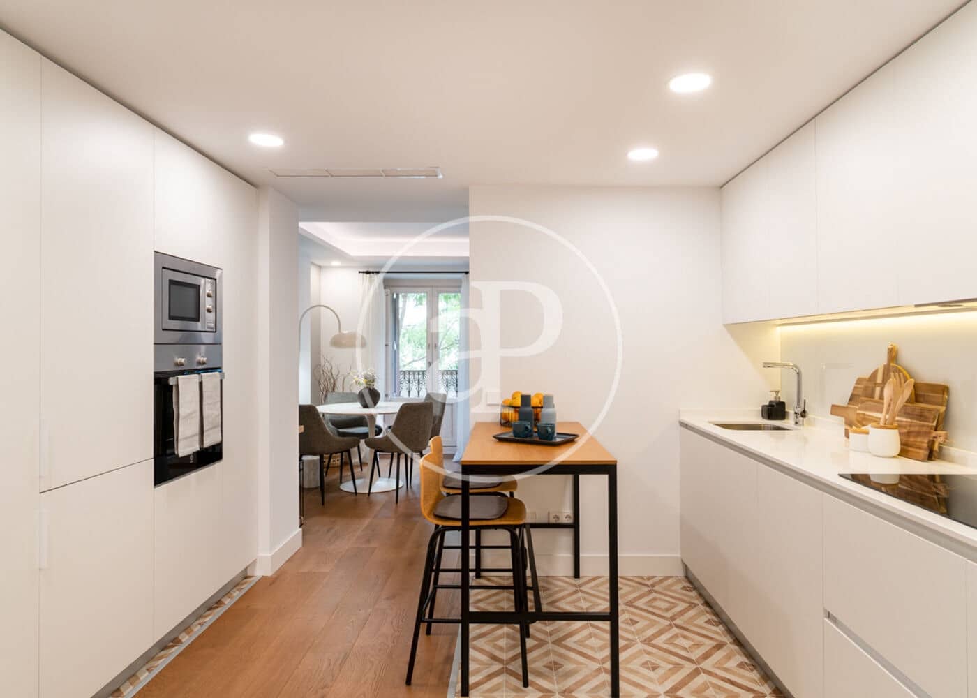 Appartement de 2 chambres à louer à Madrid ville - 3 300 € (Ref: 9596146)