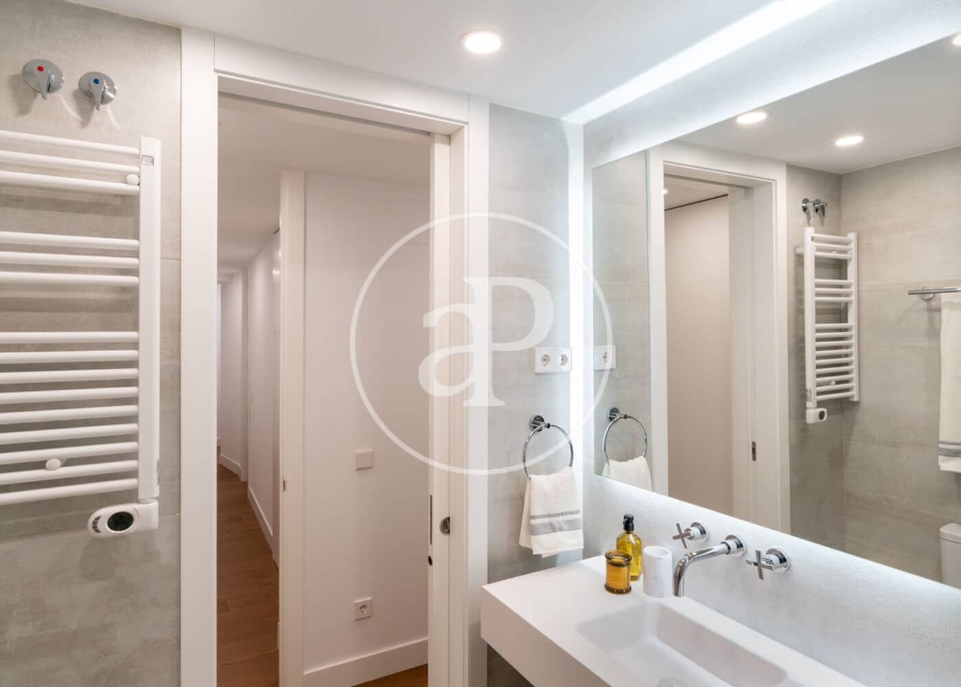 Appartement de 2 chambres à louer à Madrid ville - 3 300 € (Ref: 9596146)