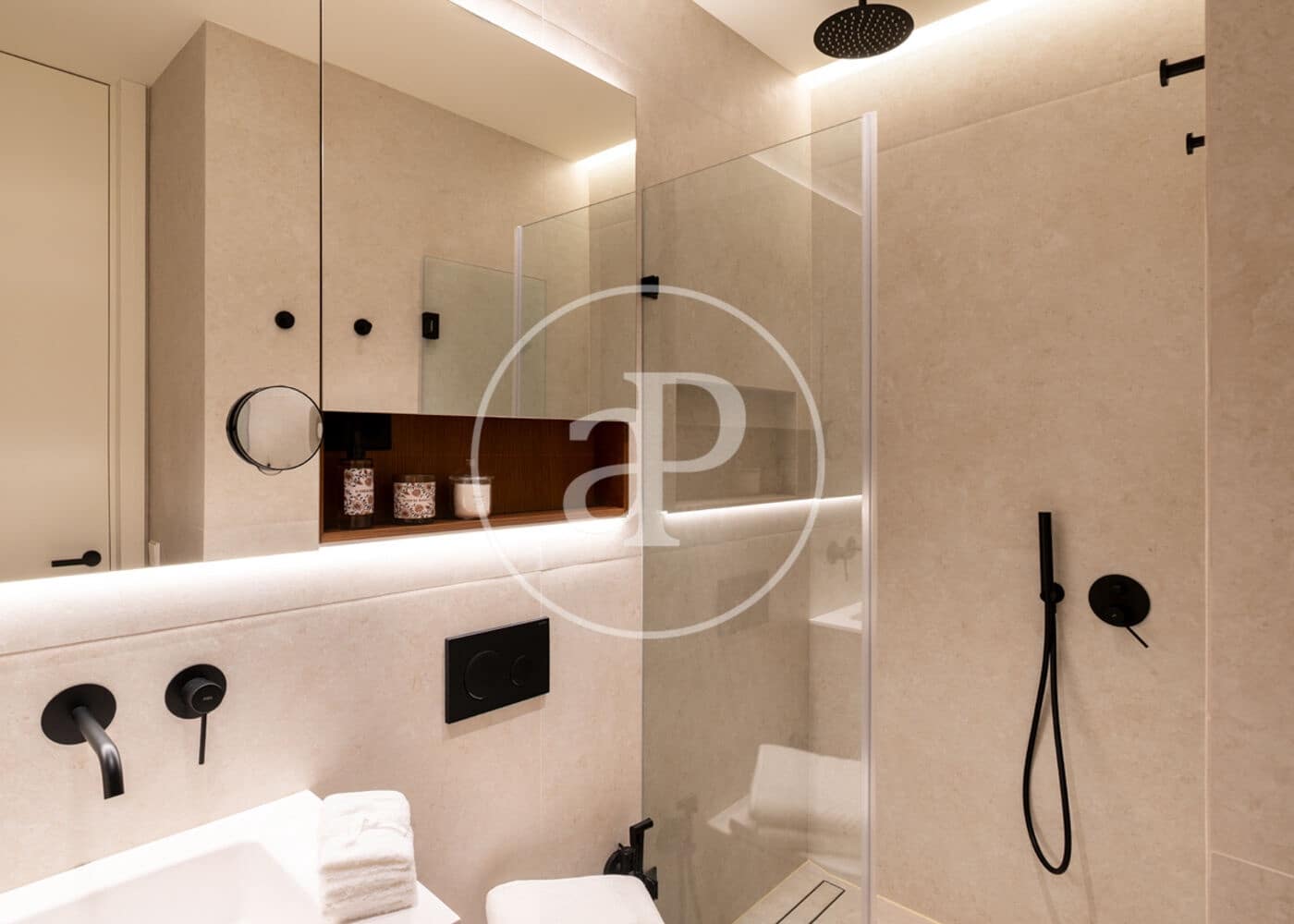 3 quarto Apartamento para arrendar em Madrid cidade - 7 350 € (Ref: 9596148)