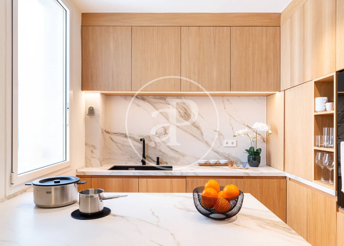 3 quarto Apartamento para arrendar em Madrid cidade - 7 350 € (Ref: 9596148)