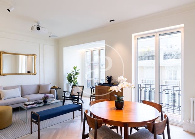 Appartement de 3 chambres à louer à Recoletos, Madrid ville - 7 350 € (Ref: 9596148)