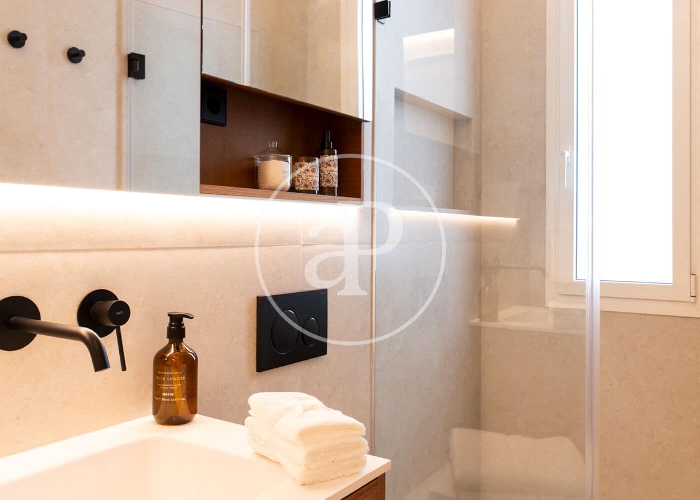 3 quarto Apartamento para arrendar em Madrid cidade - 7 350 € (Ref: 9596148)