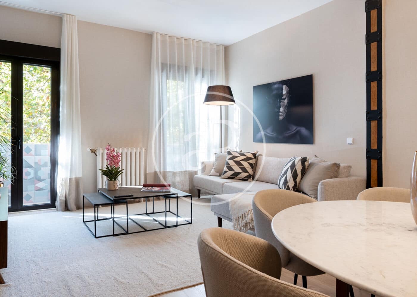 3 slaapkamer Appartement te huur in Madrid stad - € 6.500 (Ref: 9596149)