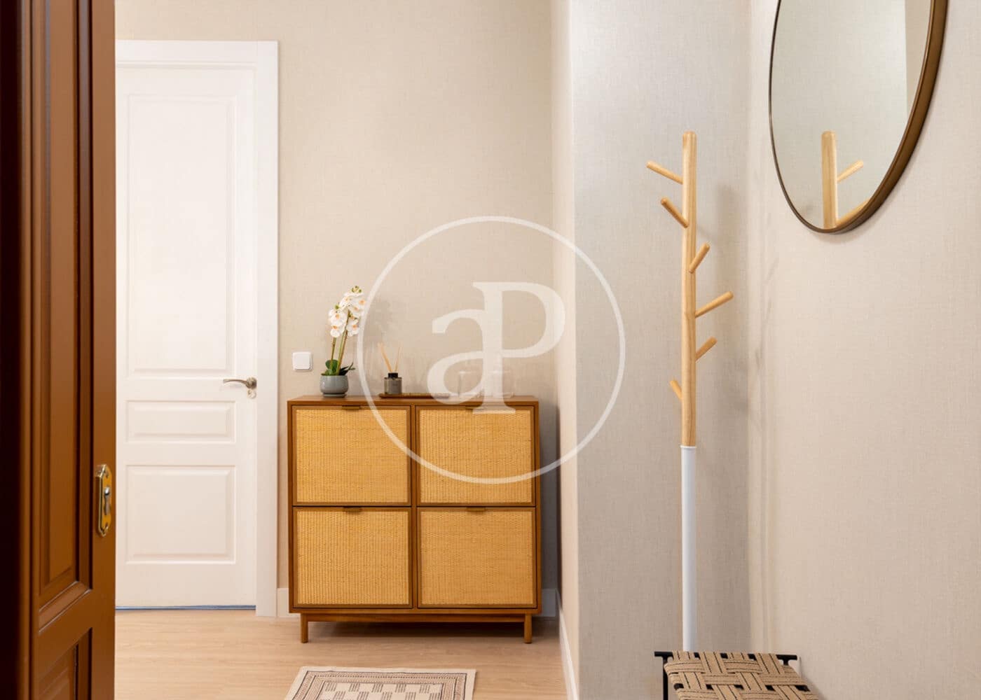 3 slaapkamer Appartement te huur in Madrid stad - € 6.500 (Ref: 9596149)