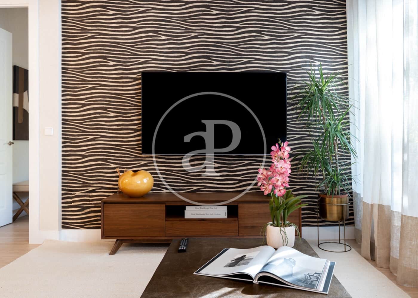 3 slaapkamer Appartement te huur in Madrid stad - € 6.500 (Ref: 9596149)