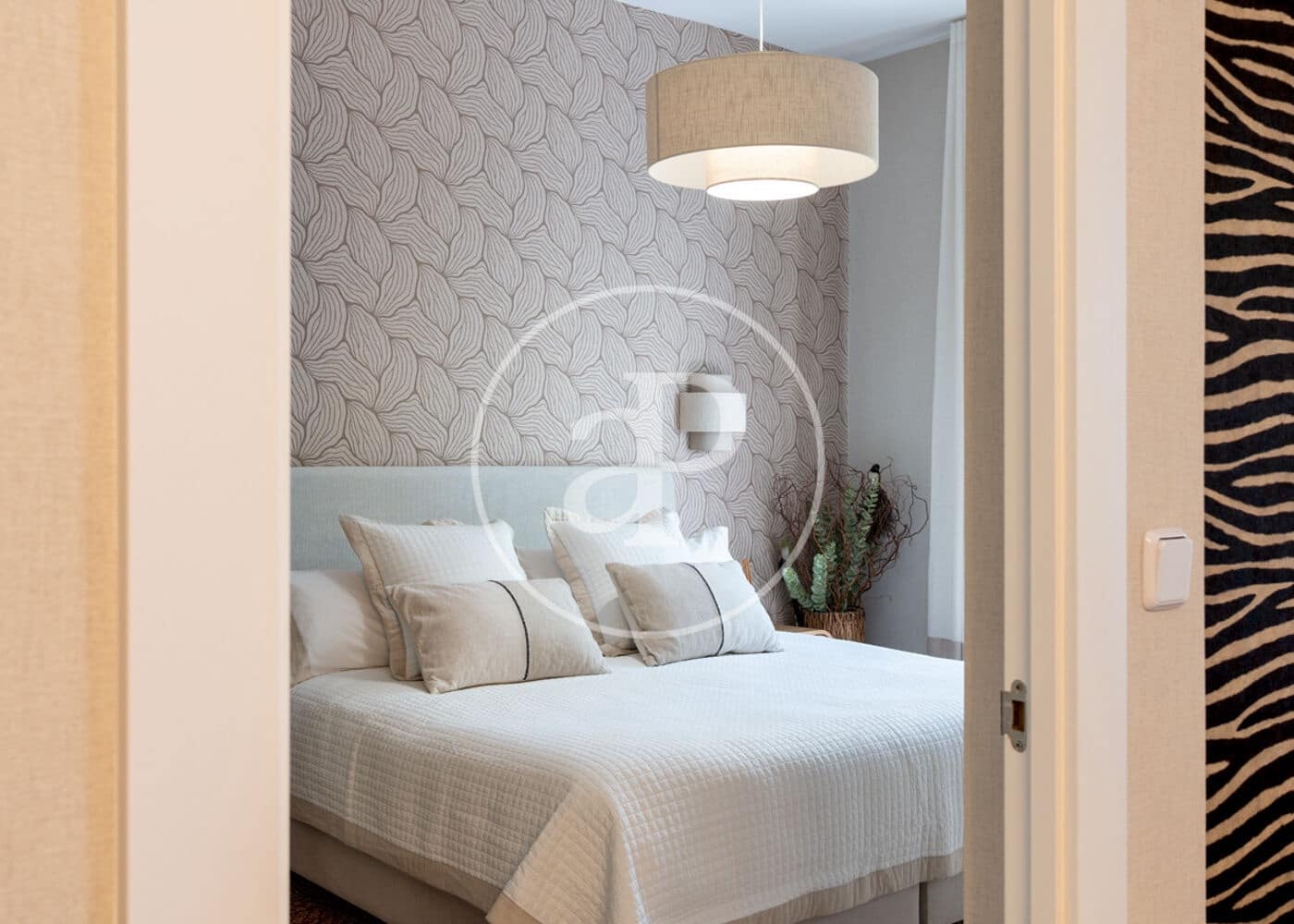 3 slaapkamer Appartement te huur in Madrid stad - € 6.500 (Ref: 9596149)