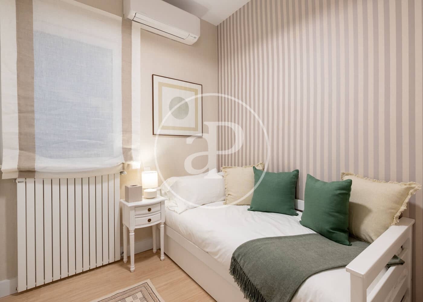 3 slaapkamer Appartement te huur in Madrid stad - € 6.500 (Ref: 9596149)