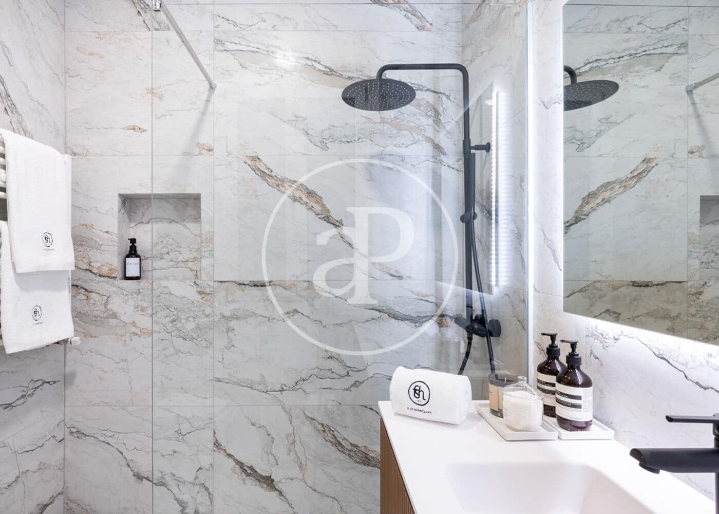 3 slaapkamer Appartement te huur in Madrid stad - € 6.500 (Ref: 9596149)