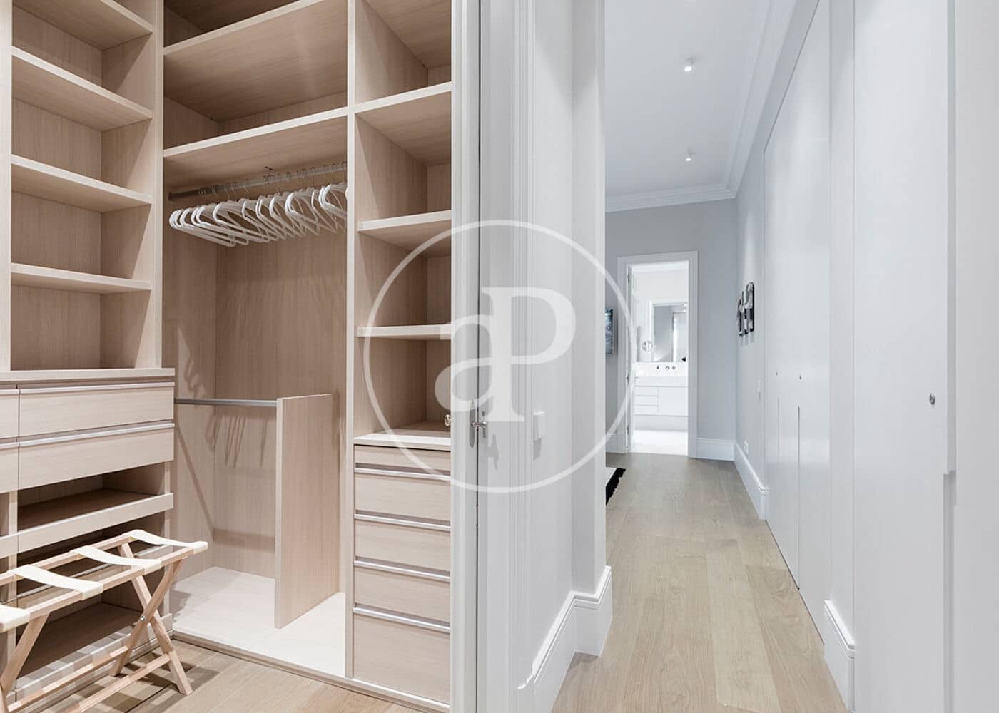 Appartement de 3 chambres à louer à Madrid ville - 11 000 € (Ref: 9596150)