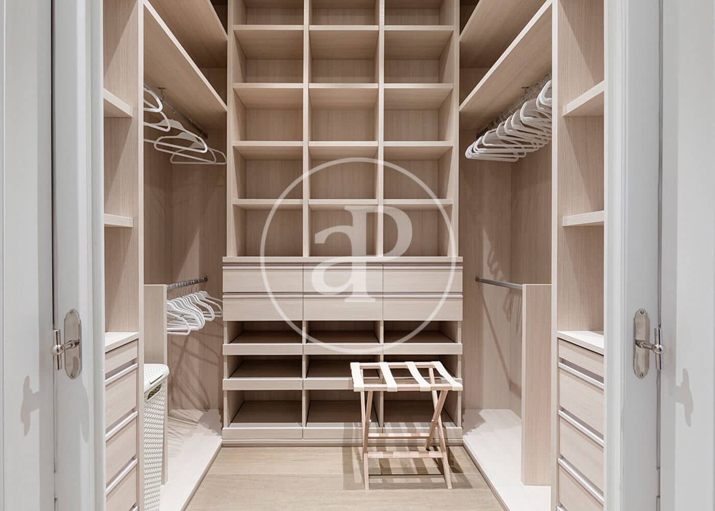 Appartement de 3 chambres à louer à Madrid ville - 11 000 € (Ref: 9596150)