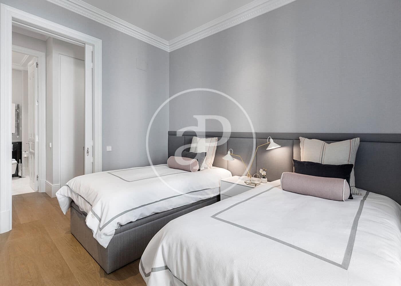 Appartement de 3 chambres à louer à Madrid ville - 11 000 € (Ref: 9596150)