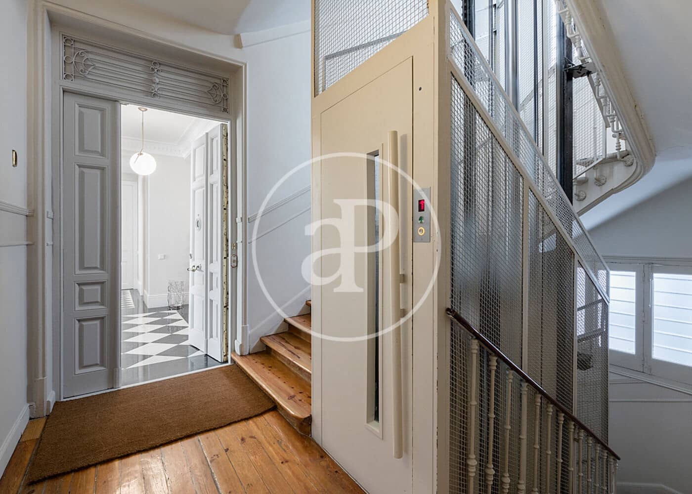 Appartement de 3 chambres à louer à Madrid ville - 11 000 € (Ref: 9596150)
