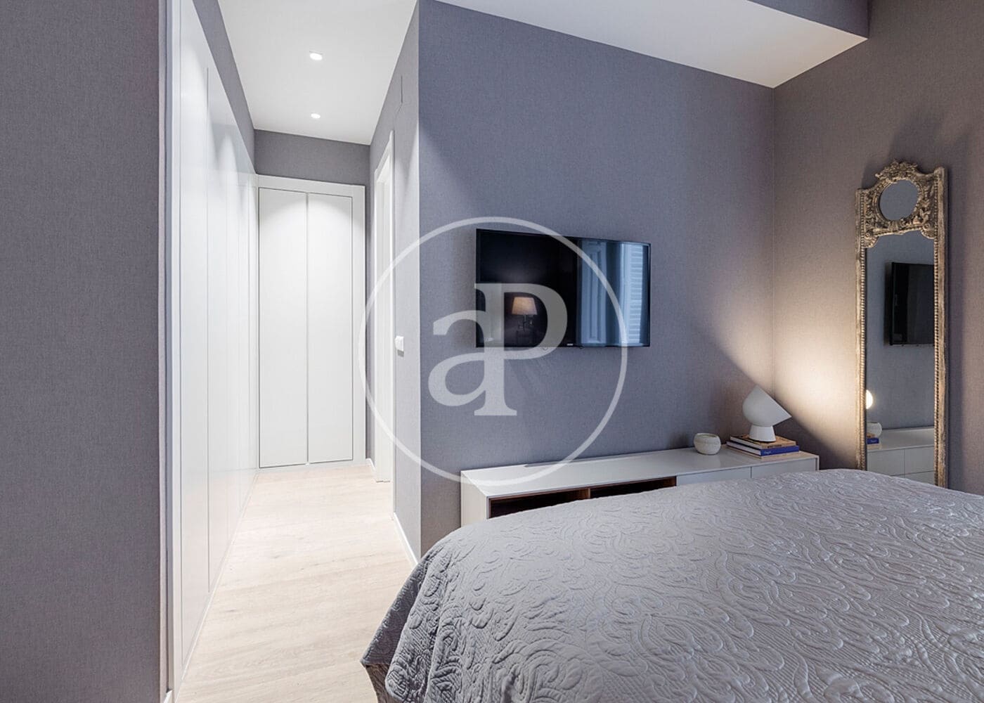 2 slaapkamer Appartement te huur in Madrid stad - € 6.300 (Ref: 9596151)