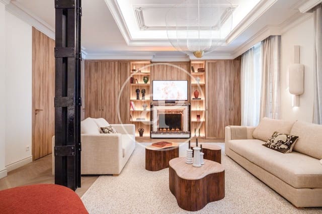 Appartement de 5 chambres à louer à Castellana, Madrid ville - 18 000 € (Ref: 9596152)