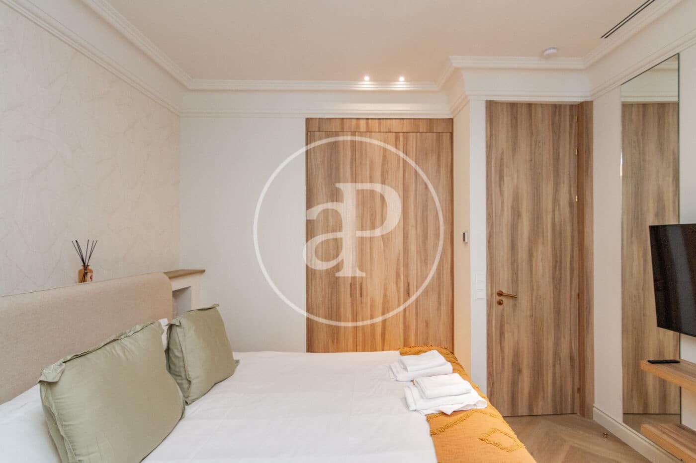 5 bedroom Apartment for rent in Madrid city - € 16,000 (Ref: 9596152)