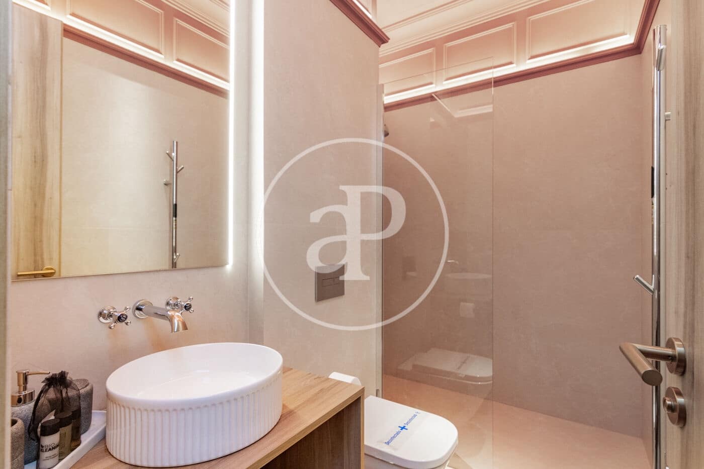 5 bedroom Apartment for rent in Madrid city - € 16,000 (Ref: 9596152)