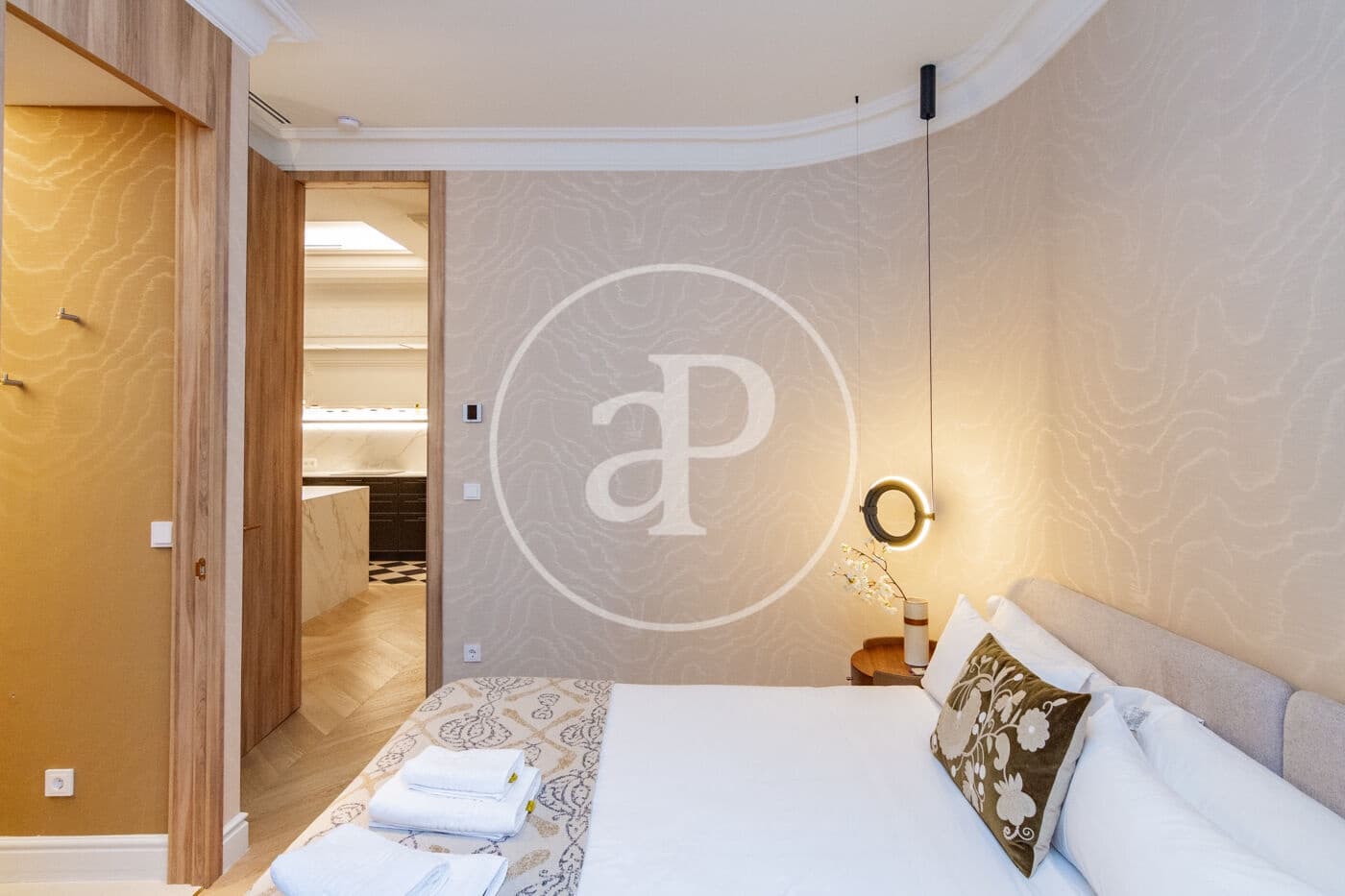 5 bedroom Apartment for rent in Madrid city - € 16,000 (Ref: 9596152)