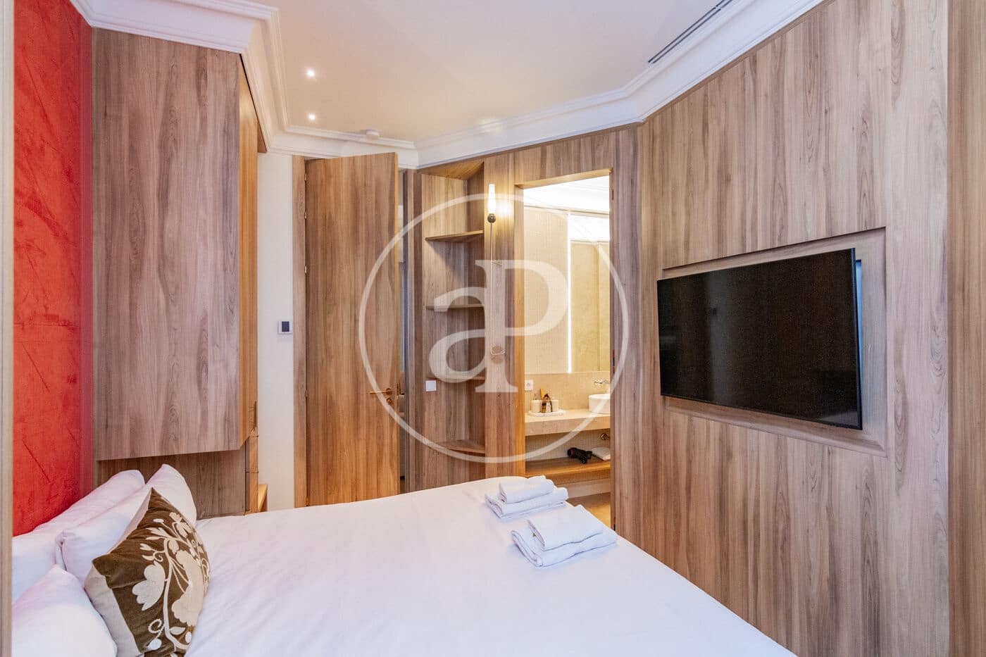 5 bedroom Apartment for rent in Madrid city - € 16,000 (Ref: 9596152)