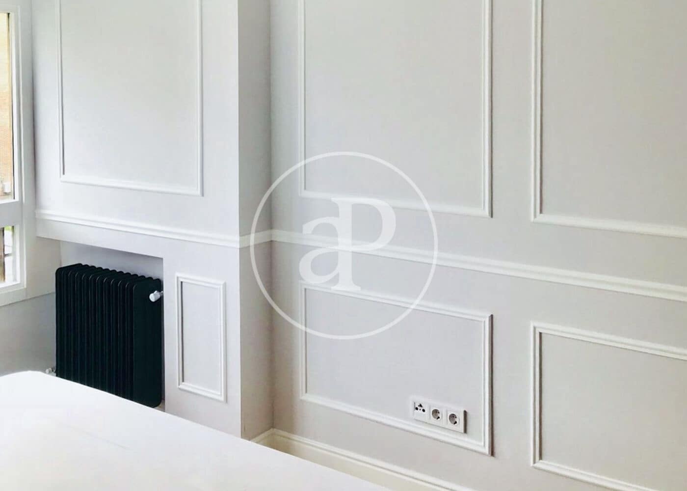 Penthouse de 1 chambre à louer à Madrid ville avec piscine - 1 800 € (Ref: 9596153)