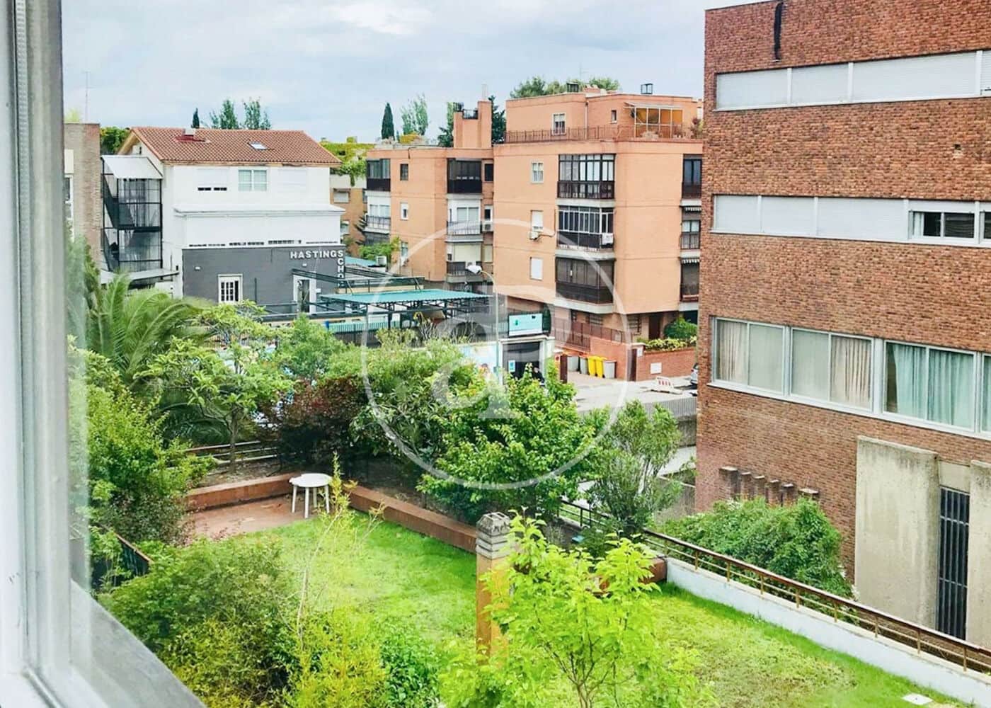 Penthouse de 1 chambre à louer à Madrid ville avec piscine - 1 800 € (Ref: 9596153)