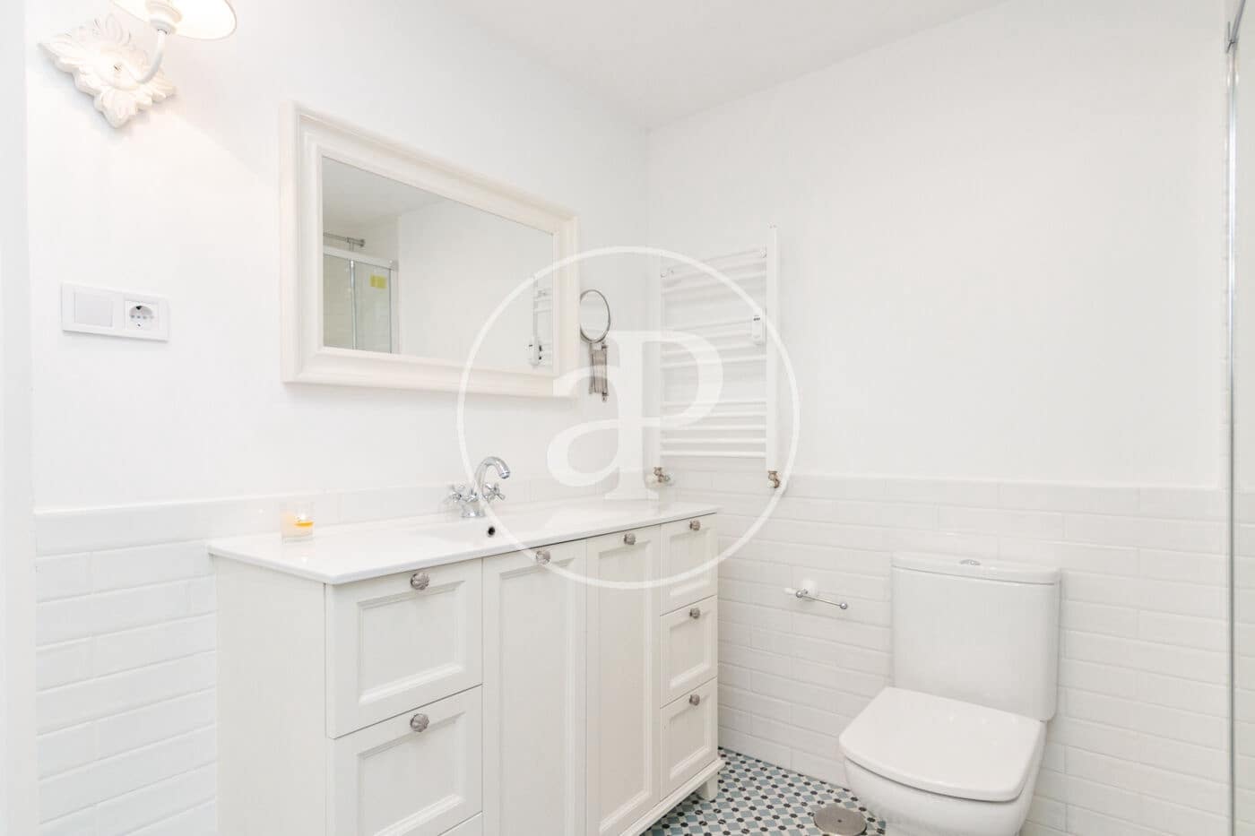 Ático de 1 habitación en Madrid ciudad en alquiler con piscina - 1.800 € (Ref: 9596153)