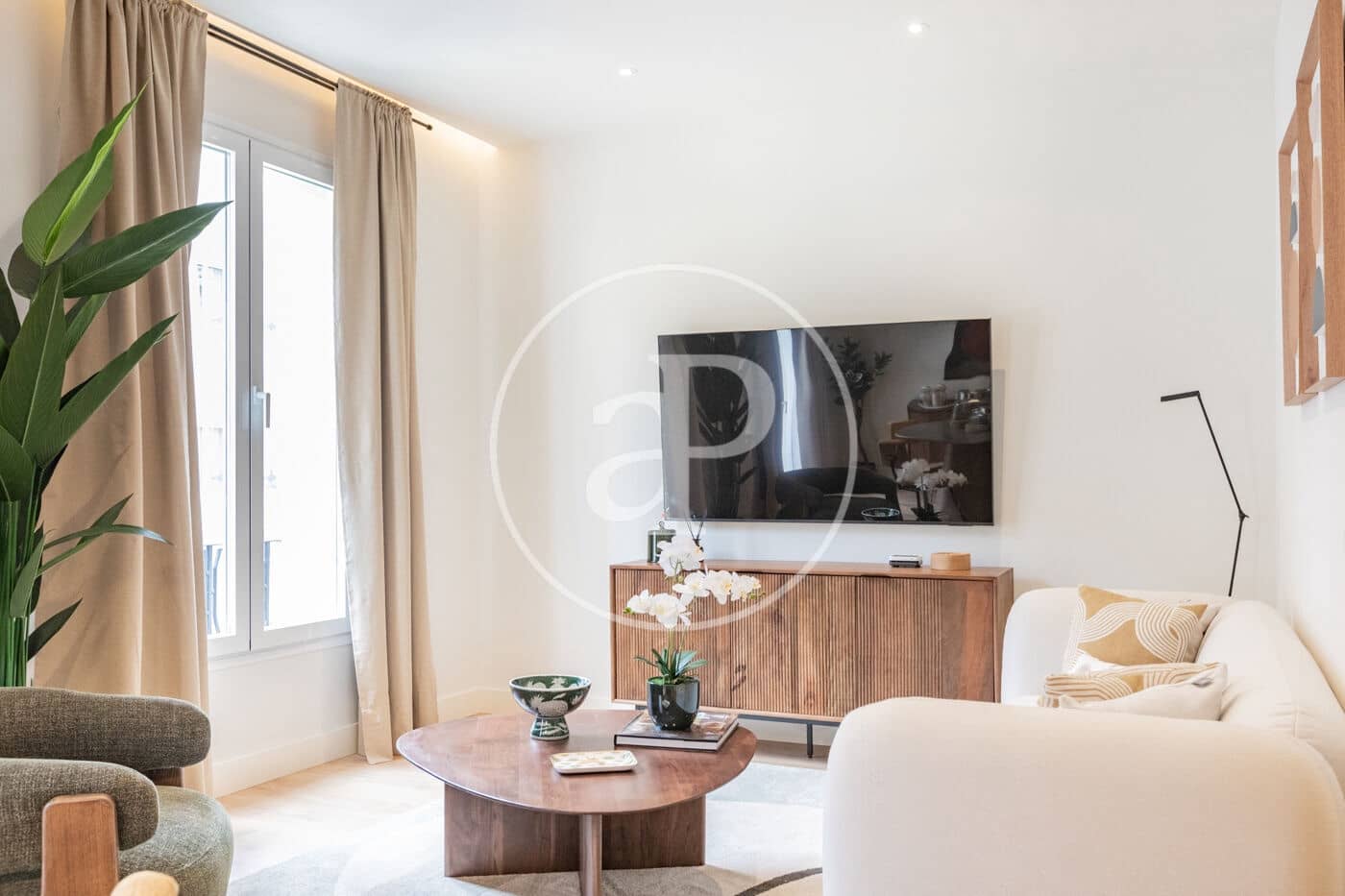 3 slaapkamer Appartement te huur in Madrid stad - € 5.860 (Ref: 9596154)