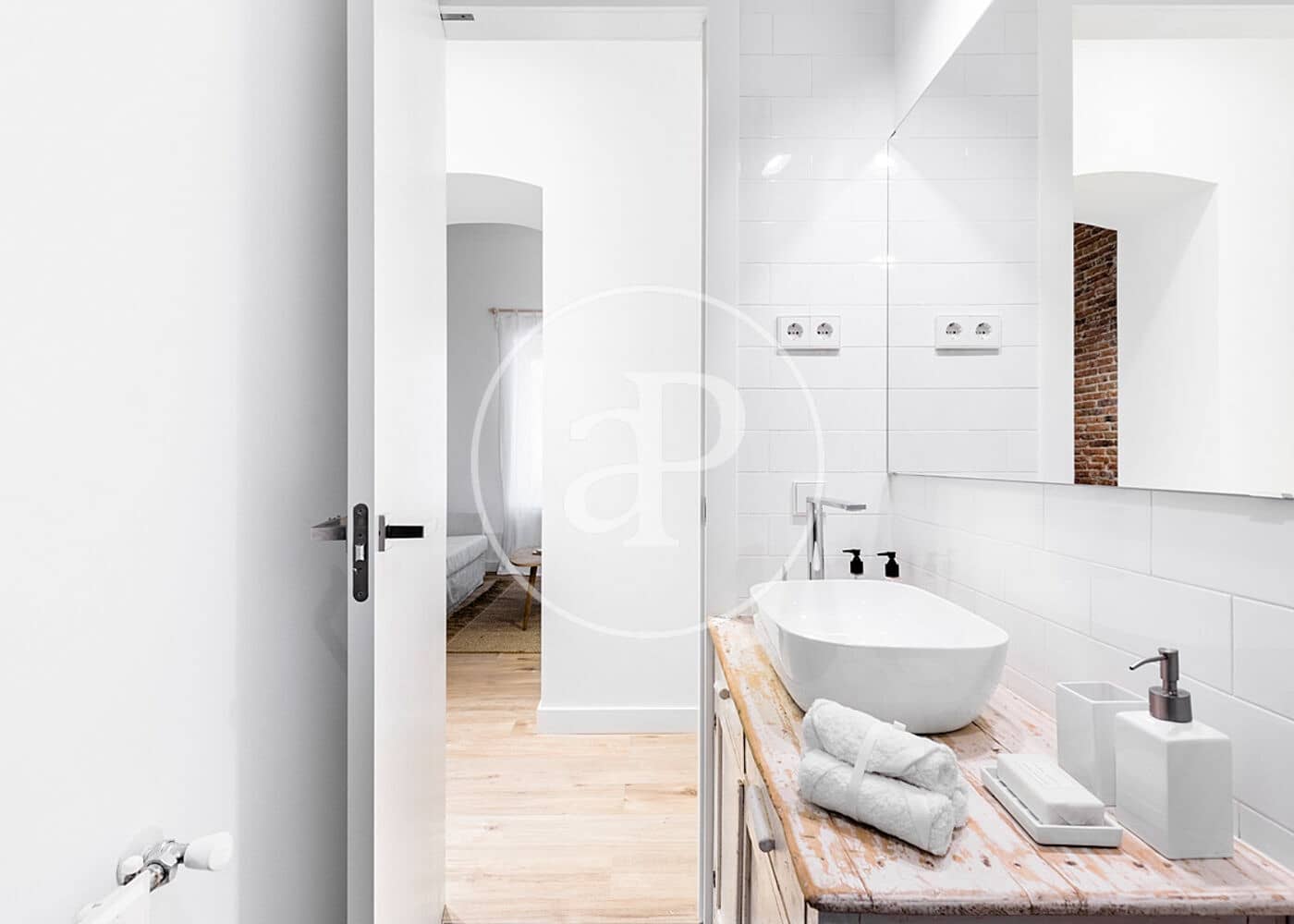 Appartement de 2 chambres à louer à Madrid ville - 3 500 € (Ref: 9596156)