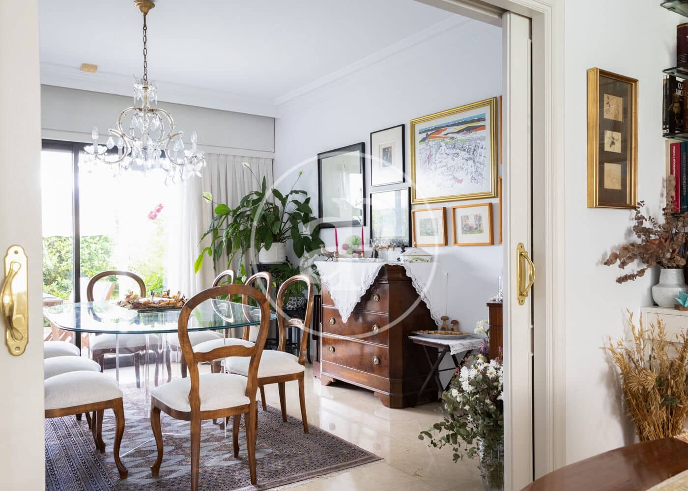 6 bedroom Villa for sale in Madrid city with pool - € 3,200,000 (Ref: 9599551)