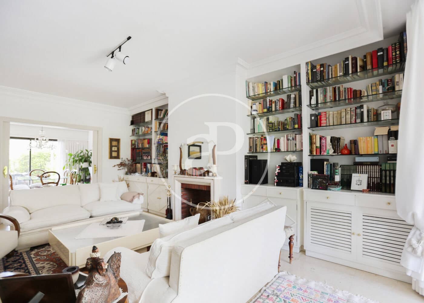 6 bedroom Villa for sale in Madrid city with pool - € 3,200,000 (Ref: 9599551)