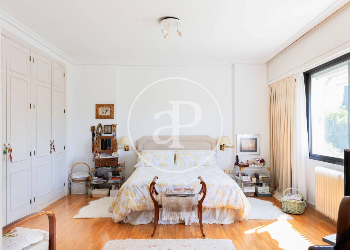 6 bedroom Villa for sale in Madrid city with pool - € 3,200,000 (Ref: 9599551)