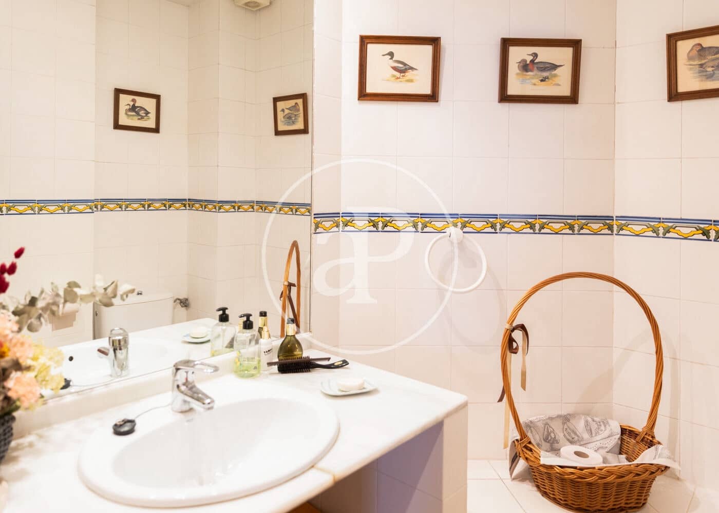 6 bedroom Villa for sale in Madrid city with pool - € 3,200,000 (Ref: 9599551)