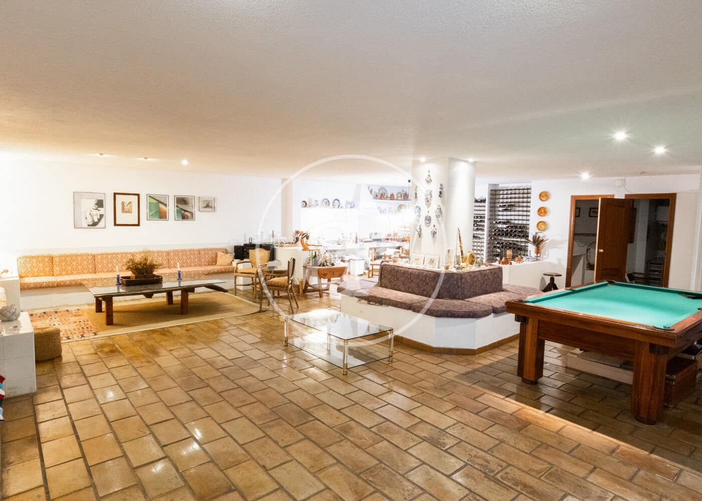 6 bedroom Villa for sale in Madrid city with pool - € 3,200,000 (Ref: 9599551)