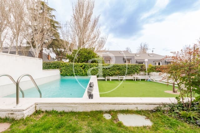 Chalet de 6 habitaciones en Piovera, Madrid ciudad en venta con piscina - 2.990.000 € (Ref: 9599551)
