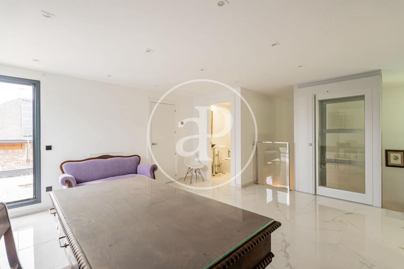 4 bedroom Villa for sale in Pozuelo de Alarcon with pool - € 1,525,000 (Ref: 9599552)