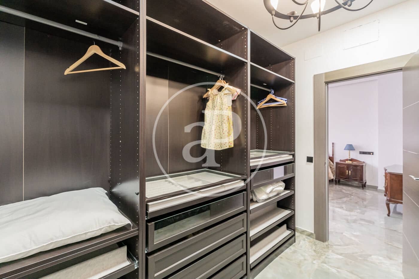 4 bedroom Villa for sale in Pozuelo de Alarcon with pool - € 1,525,000 (Ref: 9599552)