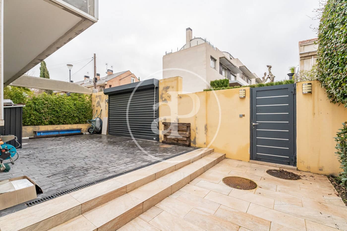 4 bedroom Villa for sale in Pozuelo de Alarcon with pool - € 1,525,000 (Ref: 9599552)