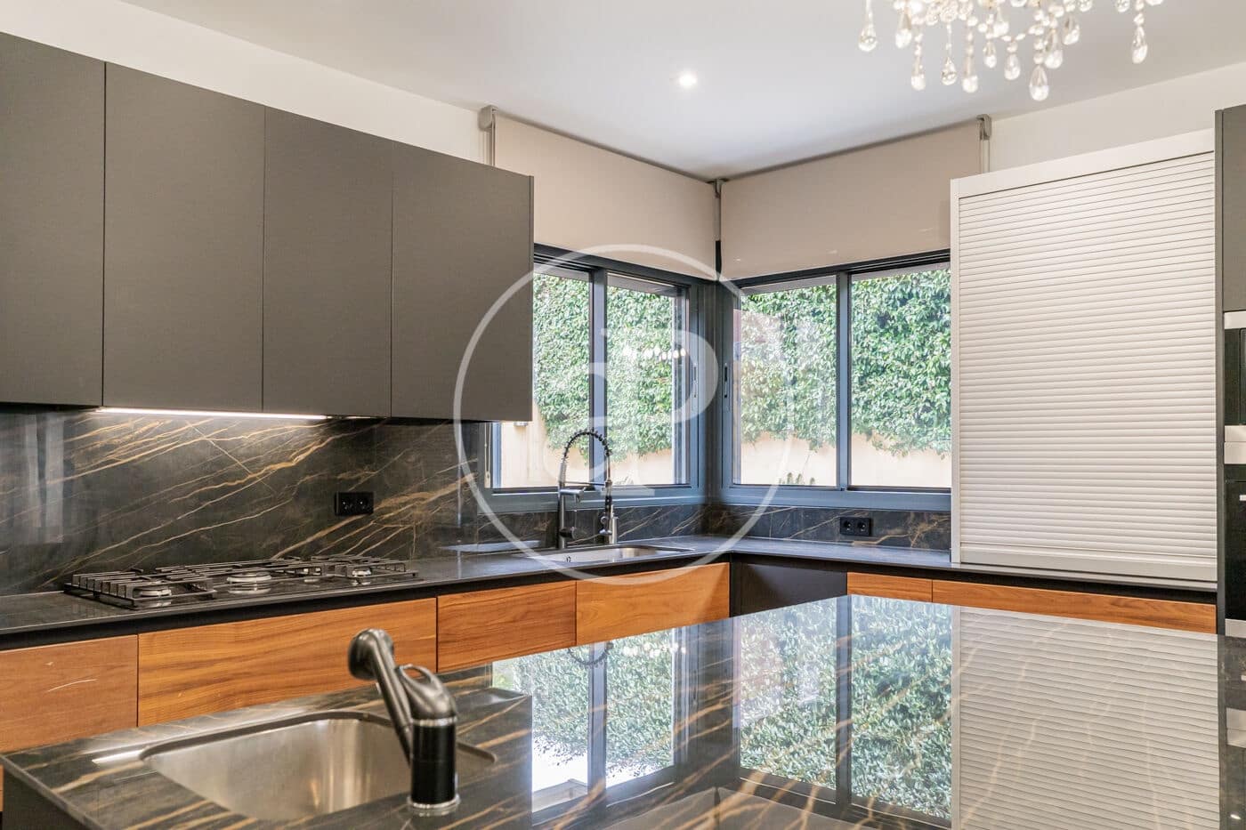 4 bedroom Villa for sale in Pozuelo de Alarcon with pool - € 1,525,000 (Ref: 9599552)