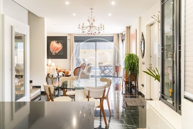 4 makuuhuone Huvila myytävänä paikassa Pozuelo de Alarcón mukana uima-altaan - 1 525 000 € (Ref: 9599552)