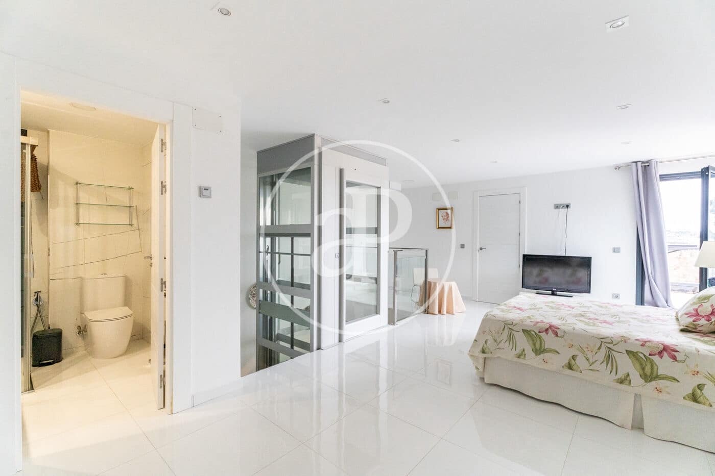 4 slaapkamer Villa te koop in Pozuelo de Alarcon met zwembad - € 1.525.000 (Ref: 9599552)