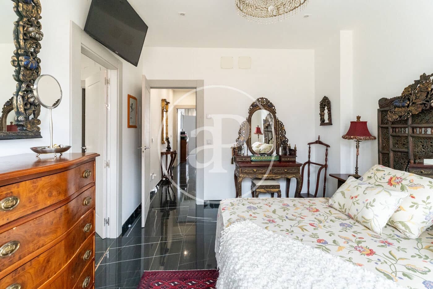 4 slaapkamer Villa te koop in Pozuelo de Alarcon met zwembad - € 1.525.000 (Ref: 9599552)