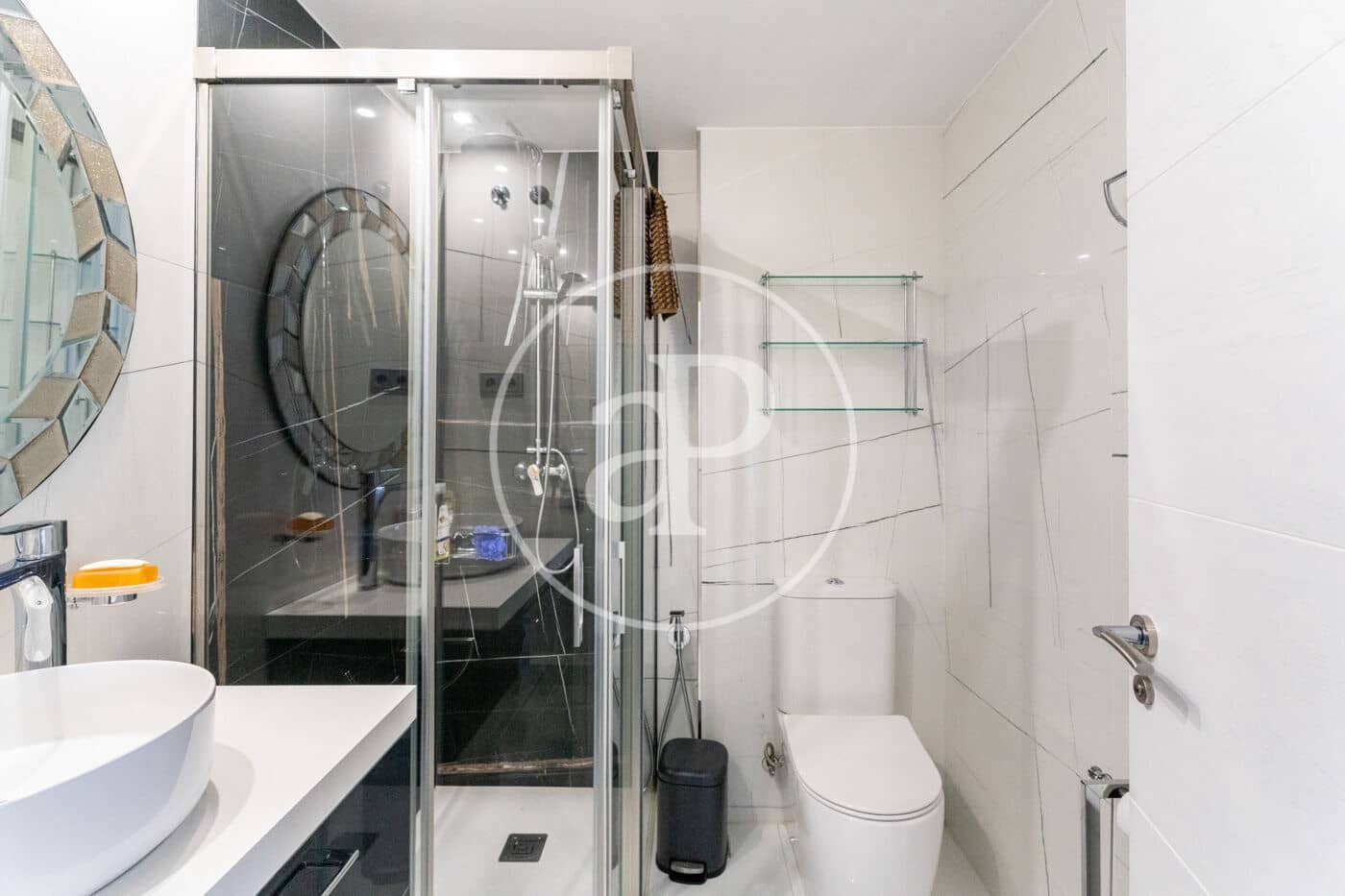 4 slaapkamer Villa te koop in Pozuelo de Alarcon met zwembad - € 1.525.000 (Ref: 9599552)