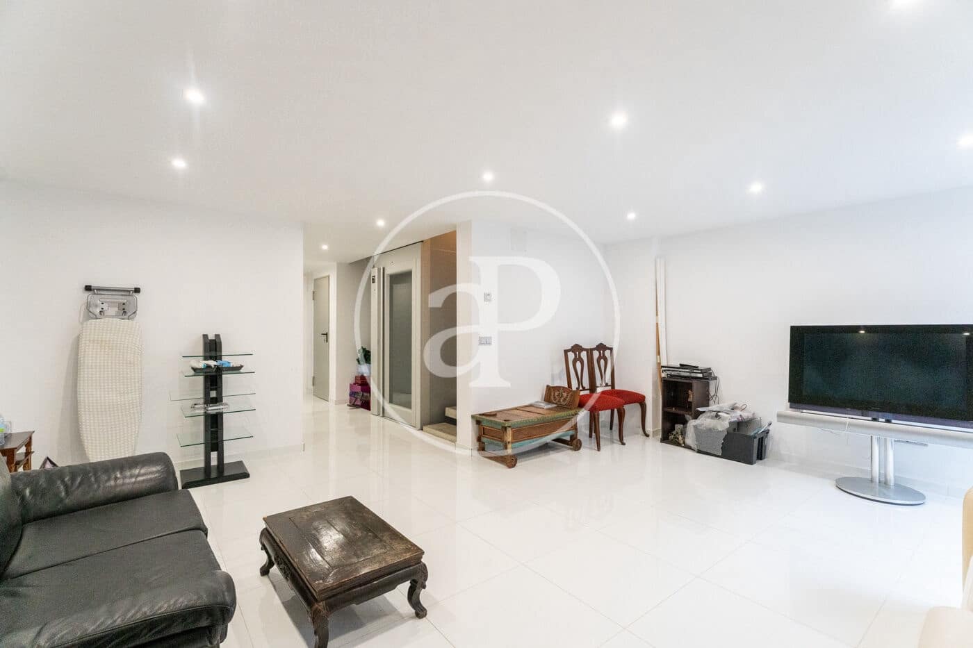 4 slaapkamer Villa te koop in Pozuelo de Alarcon met zwembad - € 1.525.000 (Ref: 9599552)