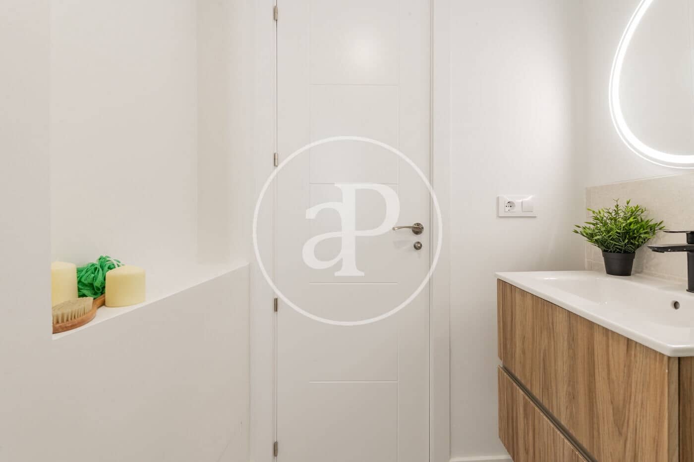 Apartamento de 4 habitaciones en Madrid ciudad en venta - 1.150.000 € (Ref: 9599555)