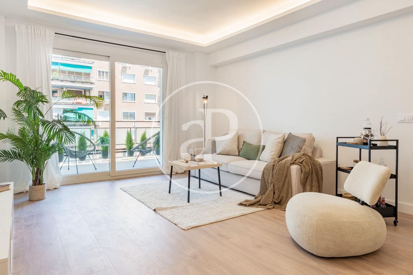 Apartamento de 4 habitaciones en Madrid ciudad en venta - 1.150.000 € (Ref: 9599555)