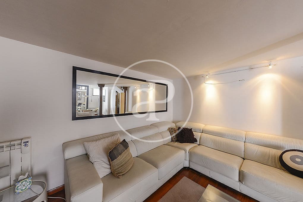 1 soveværelse Penthouse til leje i Madrid by - € 1.700 (Ref: 9599556)