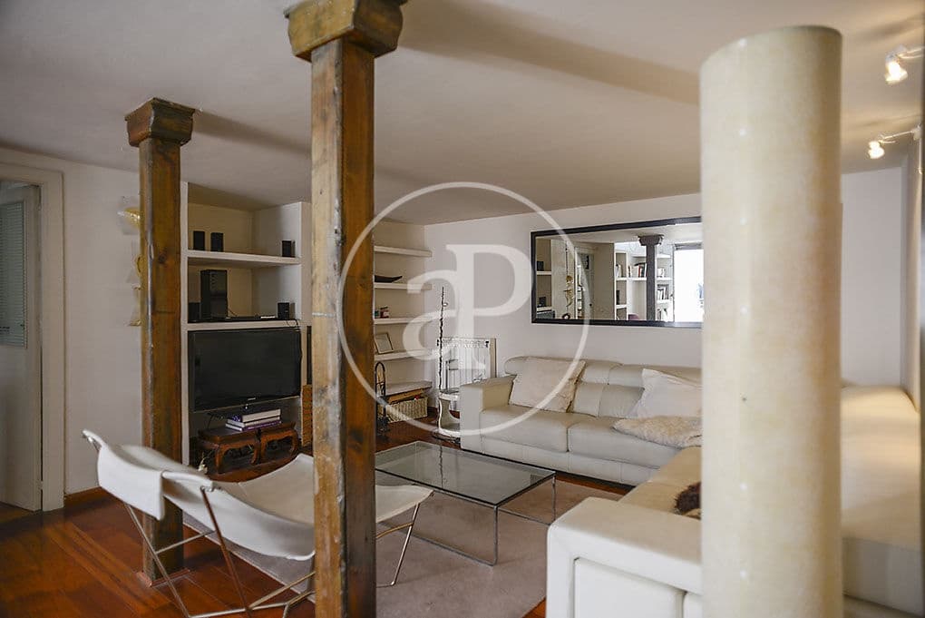 1 soveværelse Penthouse til leje i Madrid by - € 1.700 (Ref: 9599556)