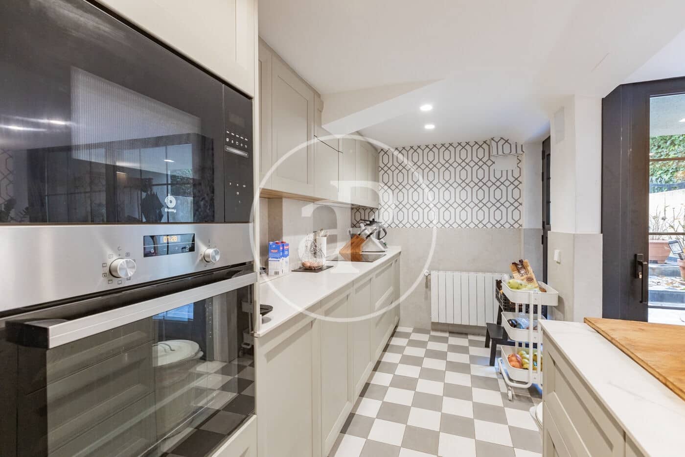 3 bedroom Villa for sale in La Moraleja with pool - € 1,760,000 (Ref: 9599557)