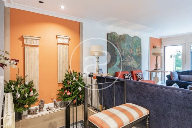 3 soverom Villa til salgs i La Moraleja, Alcobendas med svømmebasseng - € 1 760 000 (Ref: 9599557)