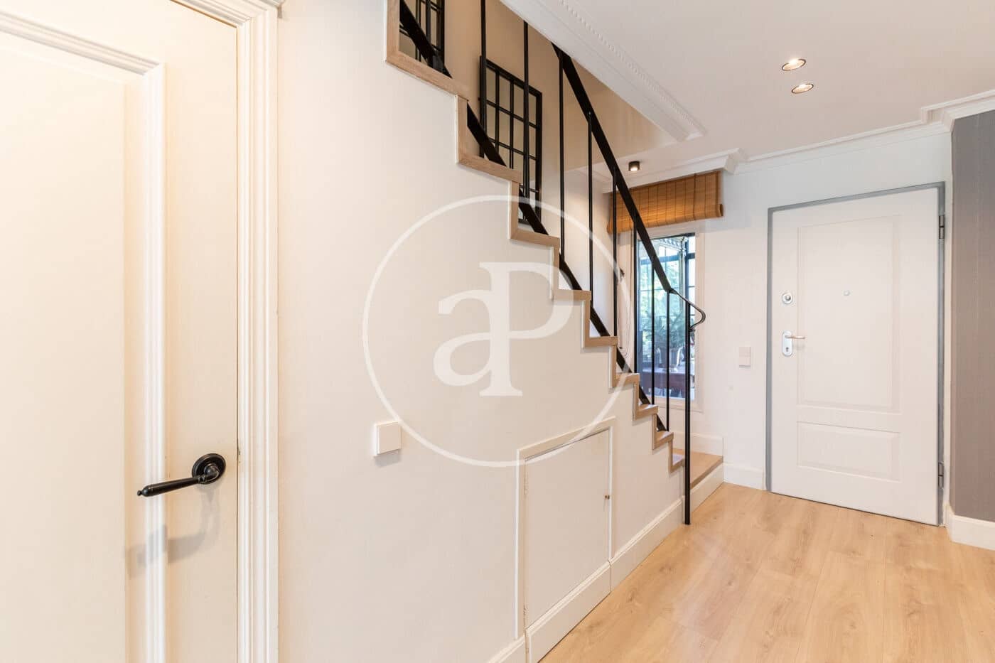 3 bedroom Villa for sale in La Moraleja with pool - € 1,650,000 (Ref: 9599557)